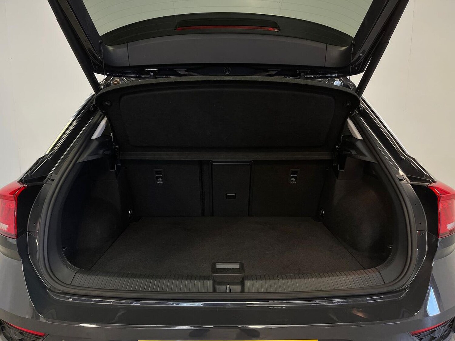 Used Volkswagen T-Roc 2022 for sale - 76057888: Photo 17