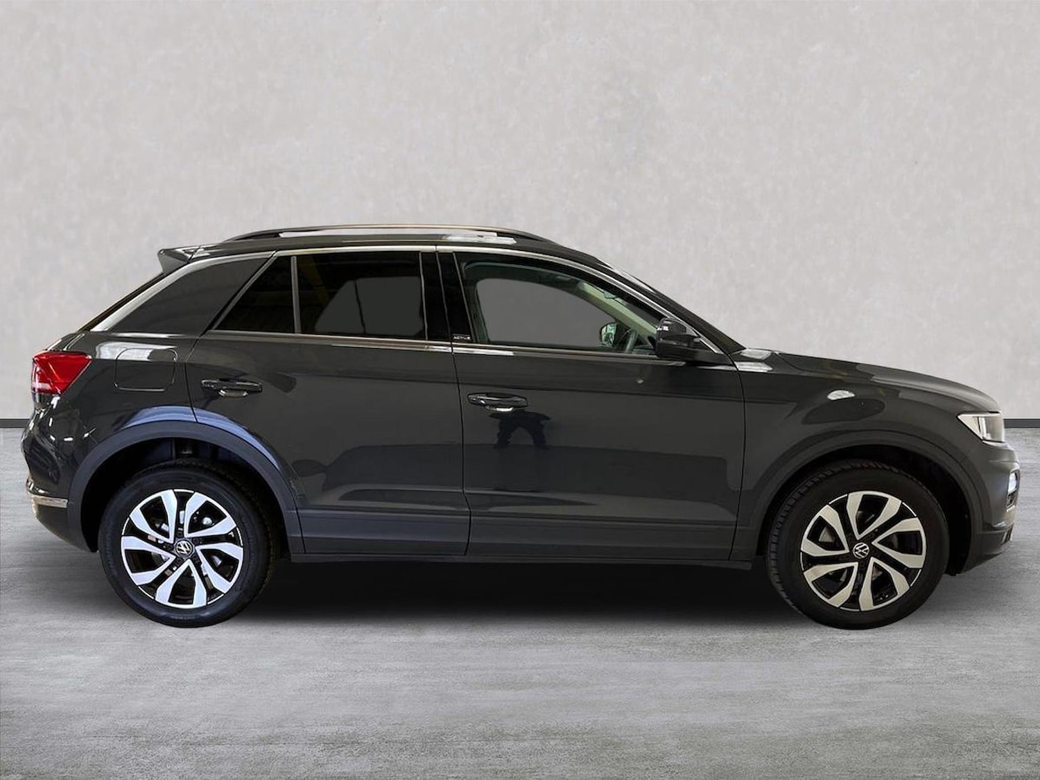 Used Volkswagen T-Roc 2022 for sale - 76057888: Photo 3