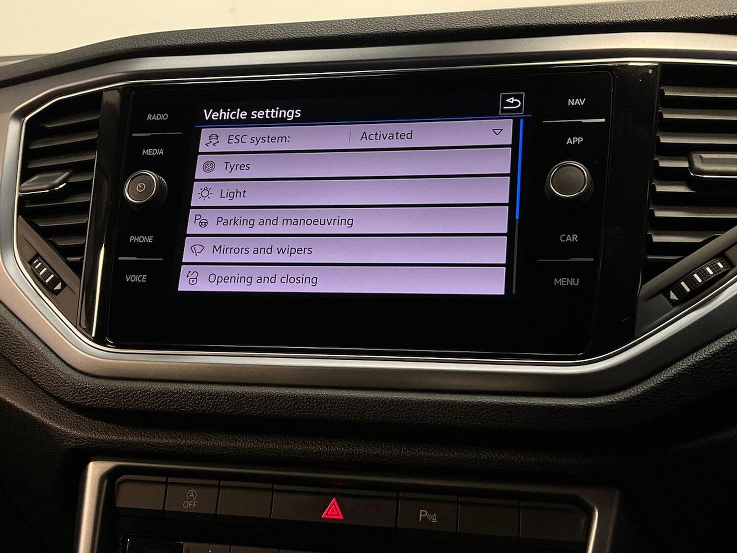 Used Volkswagen T-Roc 2022 for sale - 76057888: Photo 36