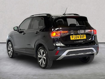Used Volkswagen T-Cross 2024 for sale - 79047853: Photo