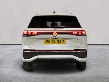 Used Volkswagen Touran 2025 for sale - 77616674: Photo