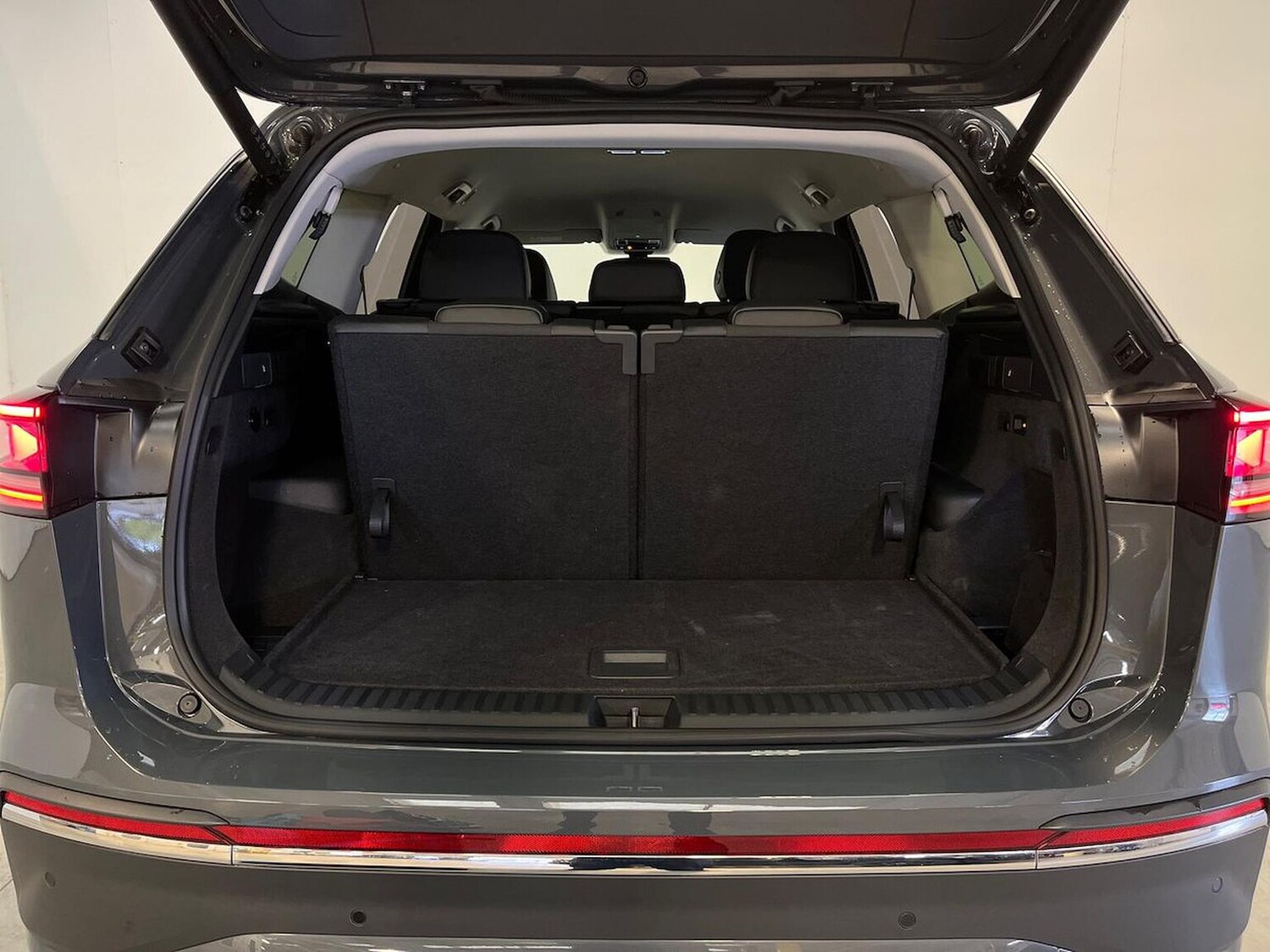 Used Volkswagen Touran 2025 for sale - 76142947: Photo 17