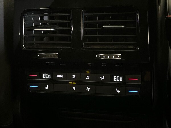 Used Volkswagen Touareg 2021 for sale - 76287276: Photo 31