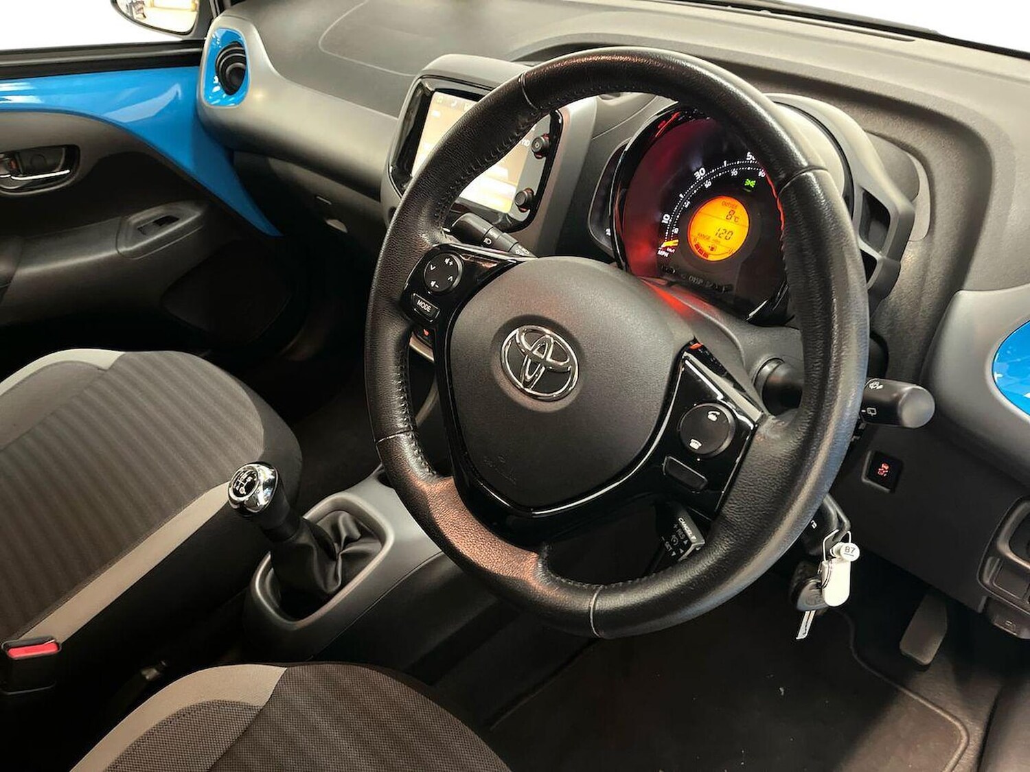 Used Toyota AYGO 2018 for sale - 76628201: Photo 15