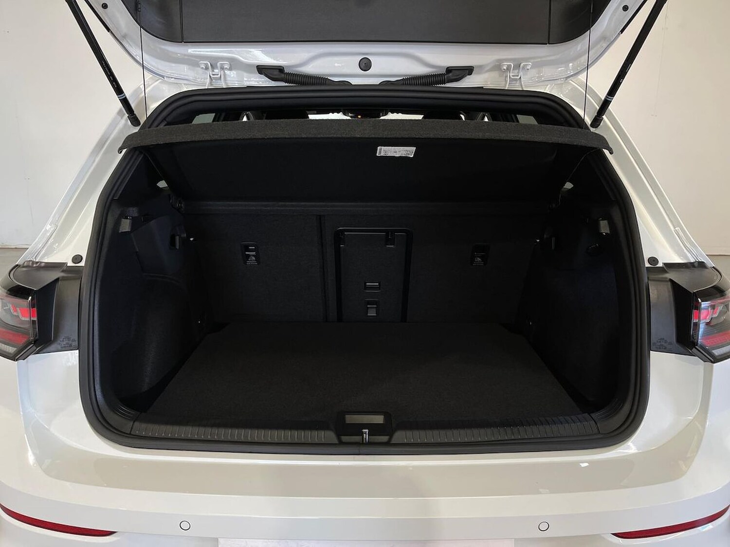 Used Volkswagen Golf 2024 for sale - 78195865: Photo 17