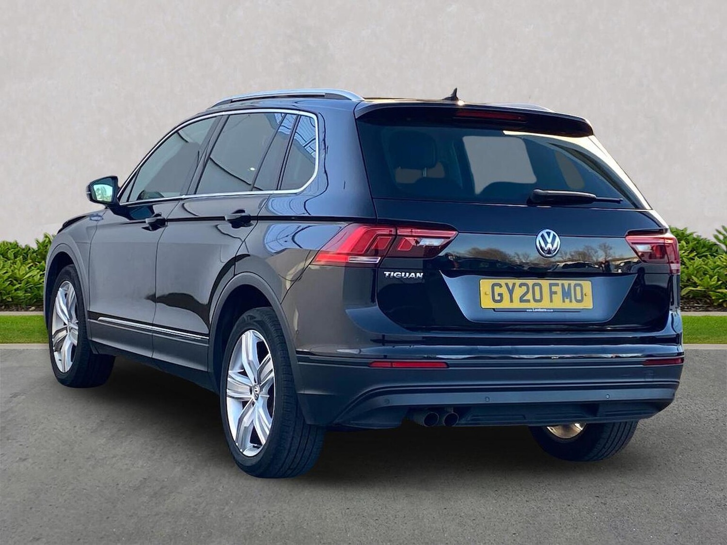 Used Volkswagen Tiguan 2020 for sale - 77023476: Photo 2