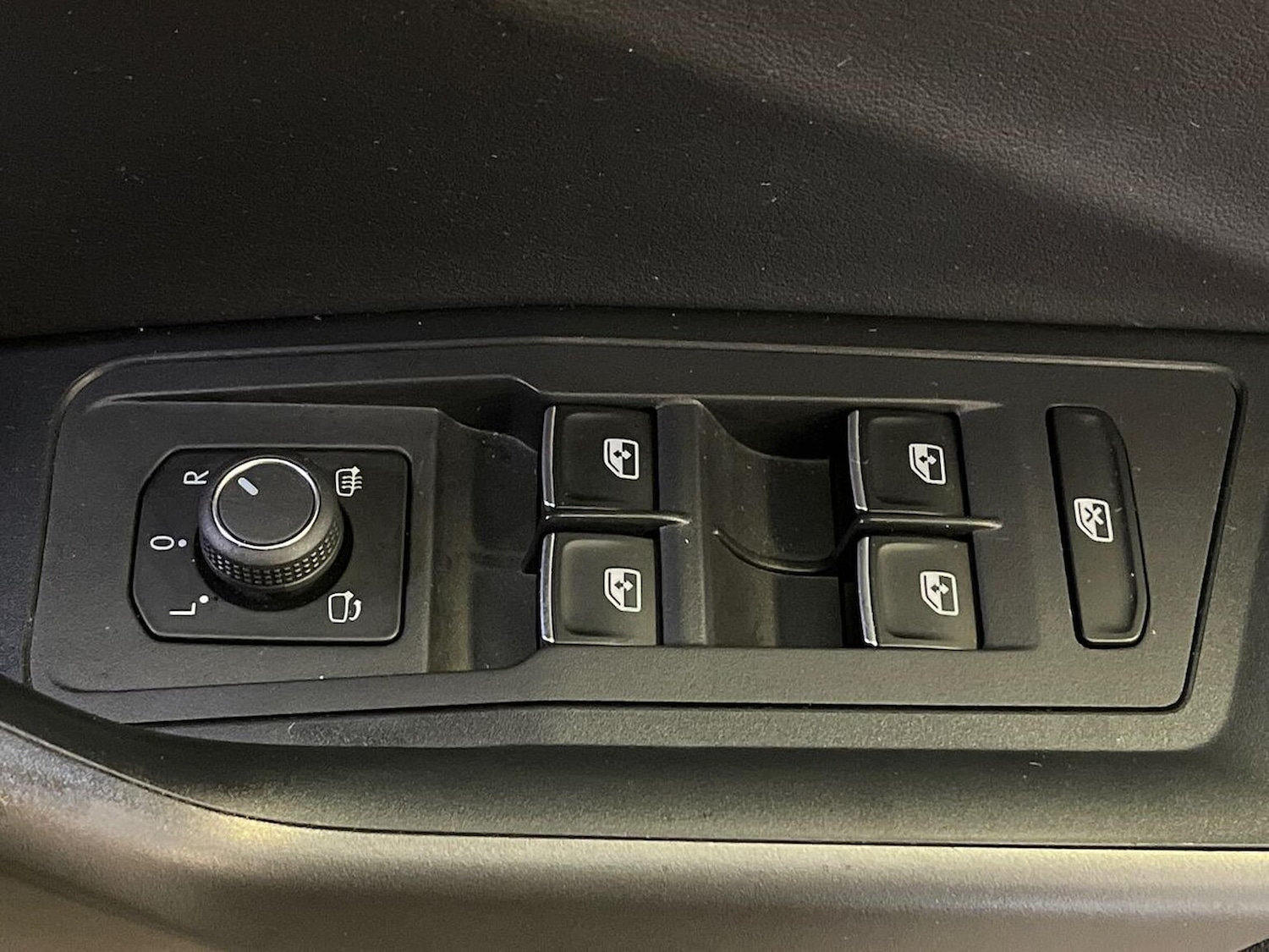 Used Volkswagen T-Roc 2022 for sale - 76478183: Photo 21