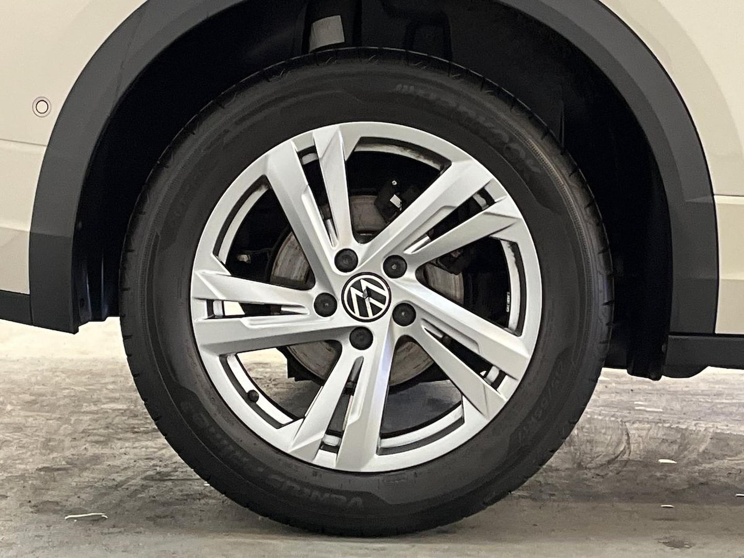 Used Volkswagen T-Roc 2022 for sale - 76478183: Photo 6