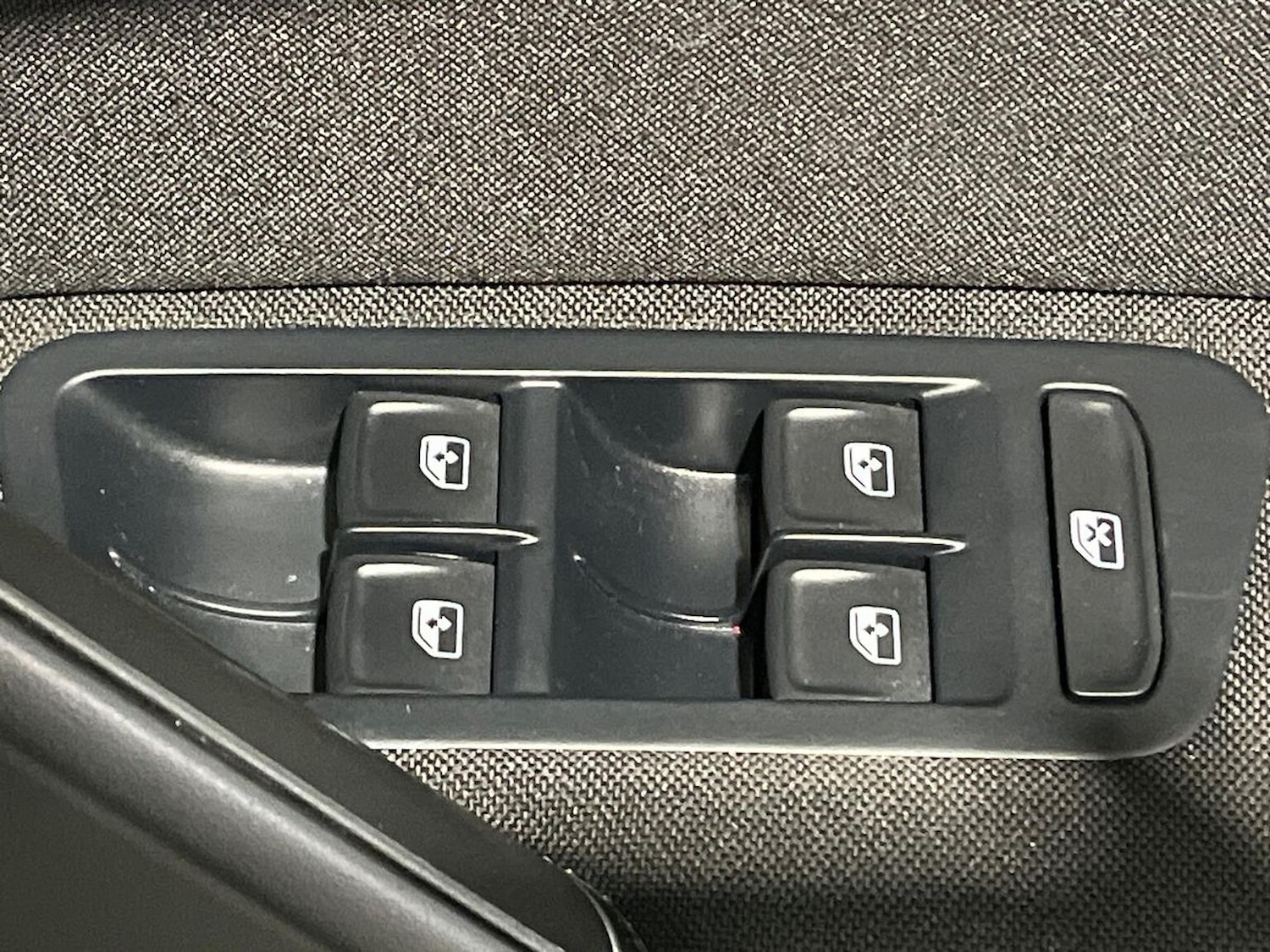 Used Volkswagen Golf 2019 for sale - 77056869: Photo 23