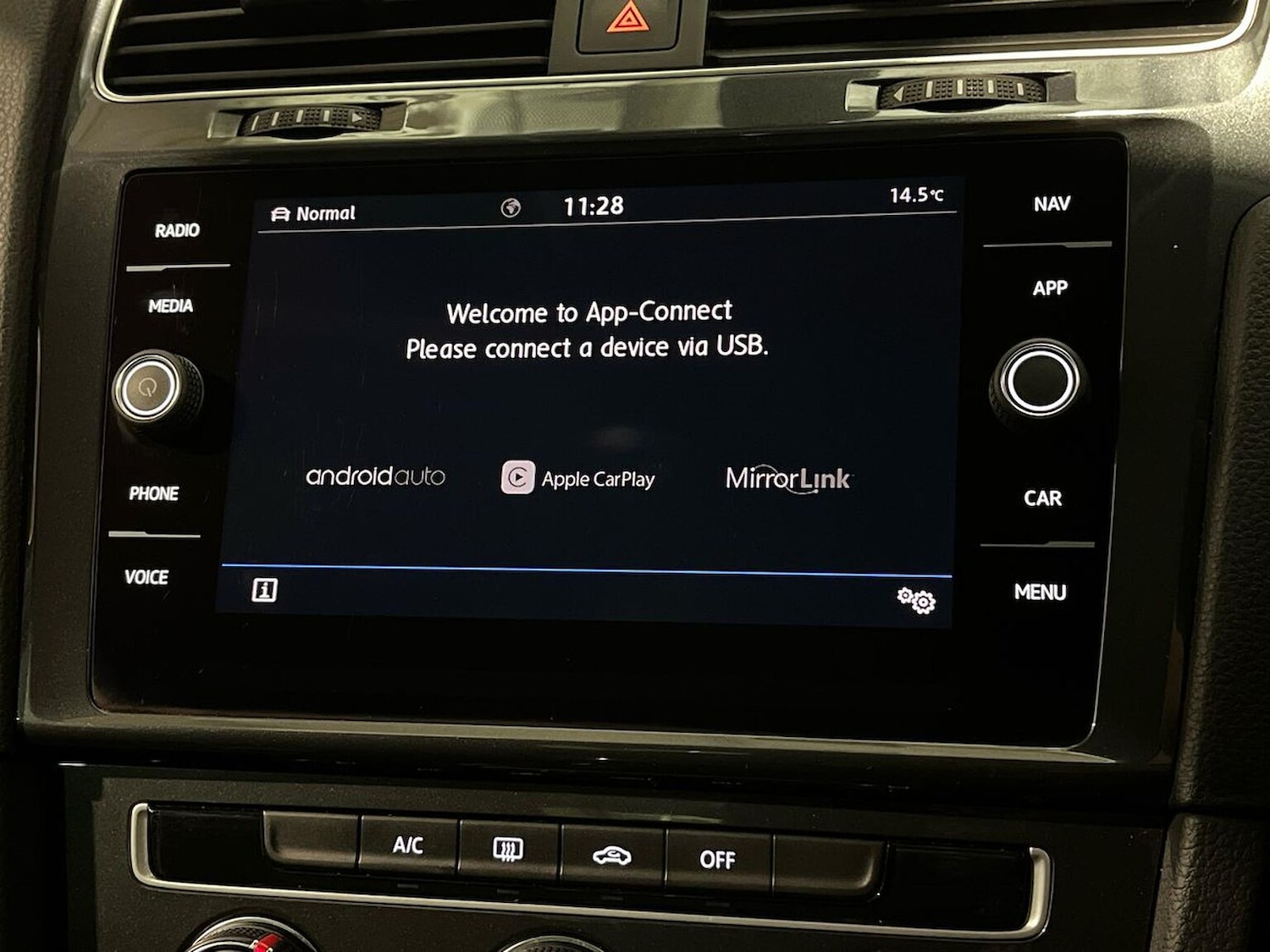 Used Volkswagen Golf 2019 for sale - 77056869: Photo 27