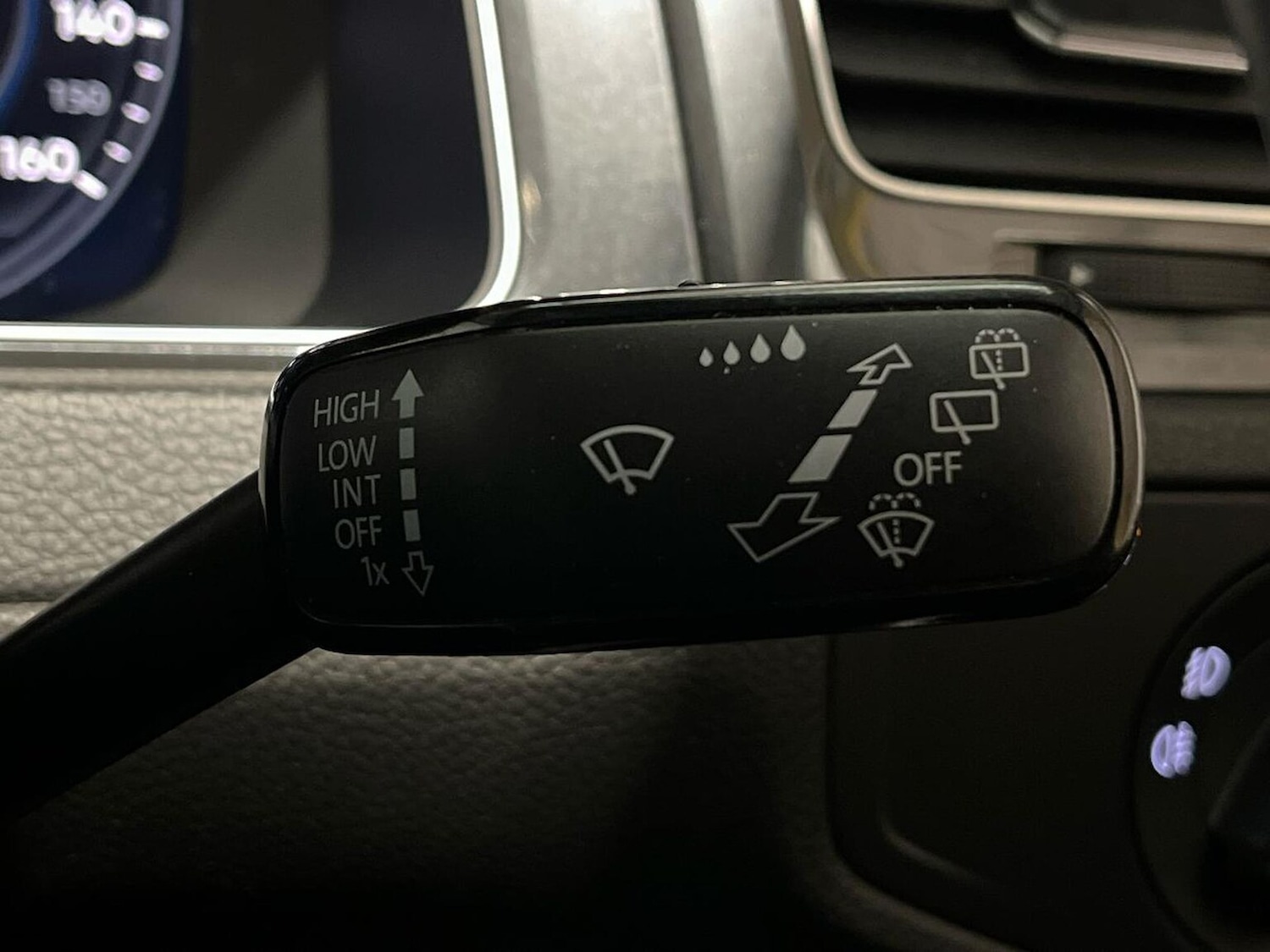 Used Volkswagen Golf 2019 for sale - 77056869: Photo 30