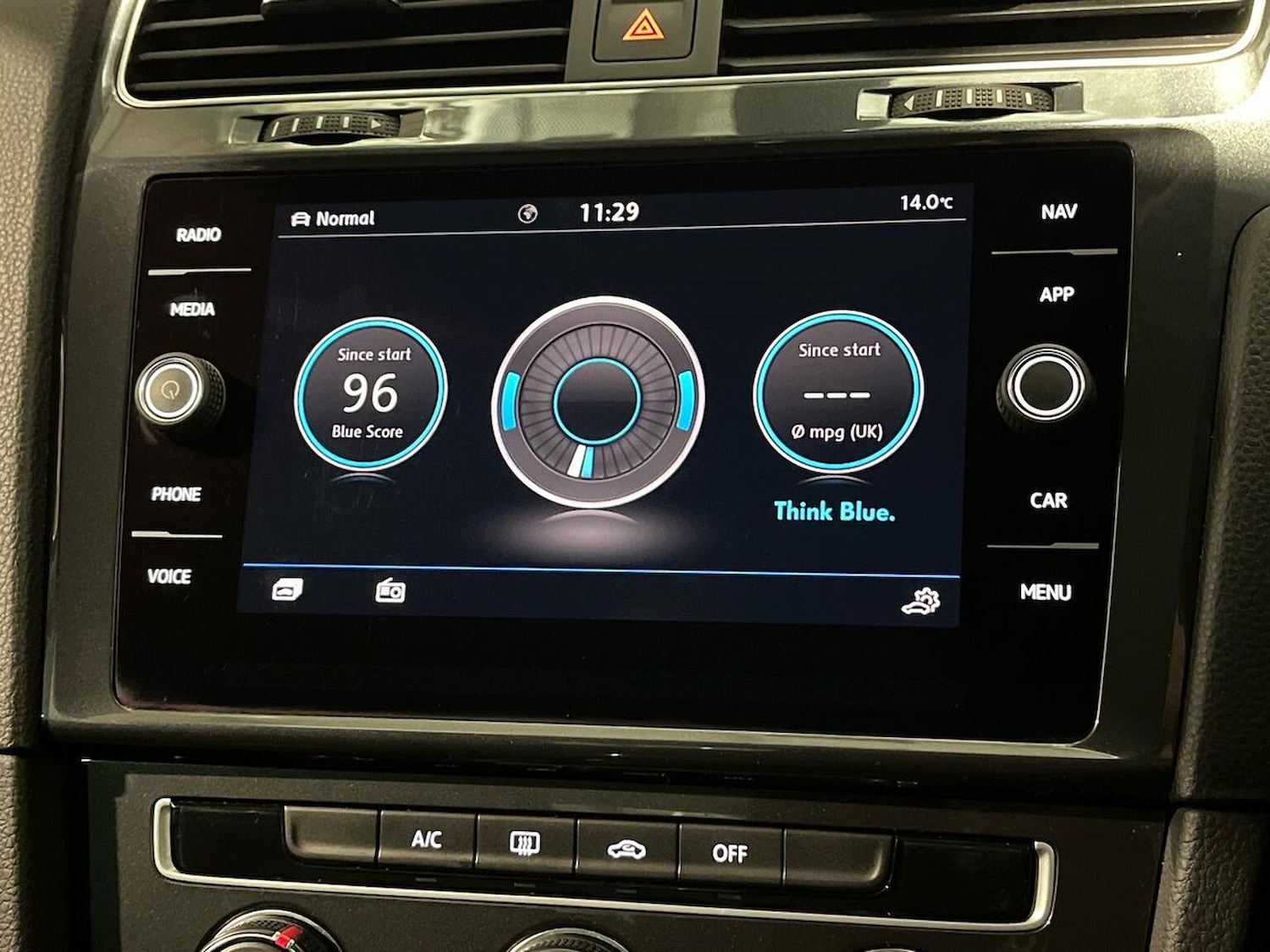 Used Volkswagen Golf 2019 for sale - 77056869: Photo 34