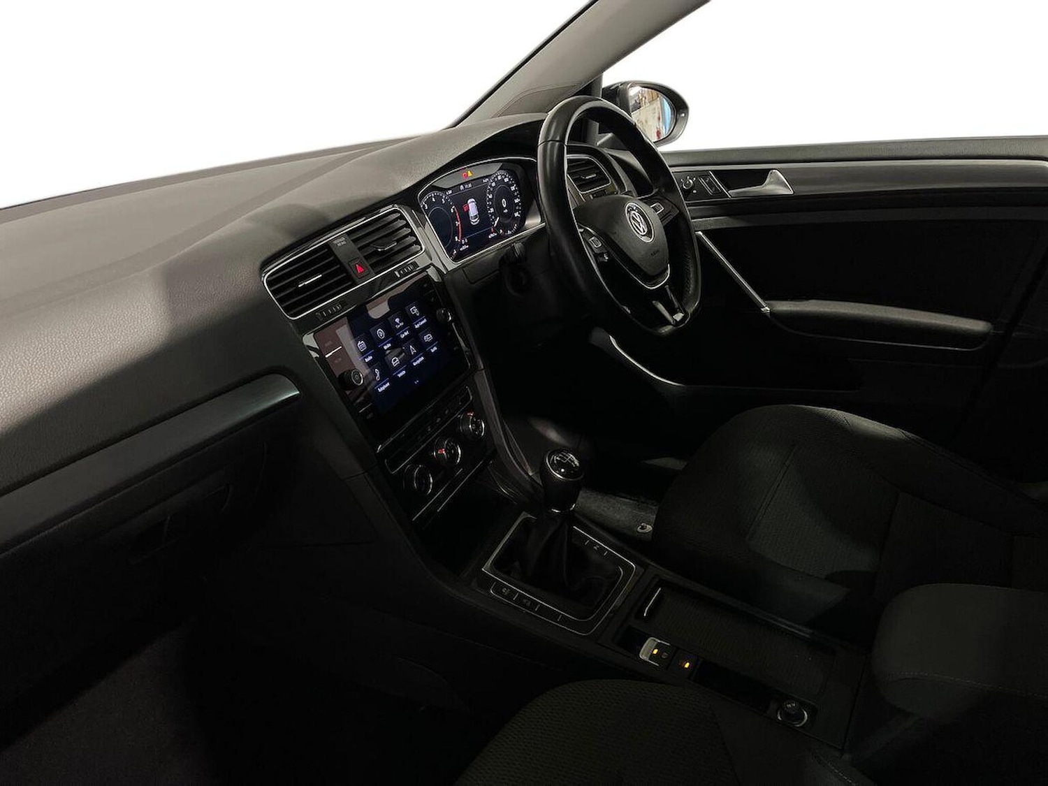 Used Volkswagen Golf 2019 for sale - 77056869: Photo 9