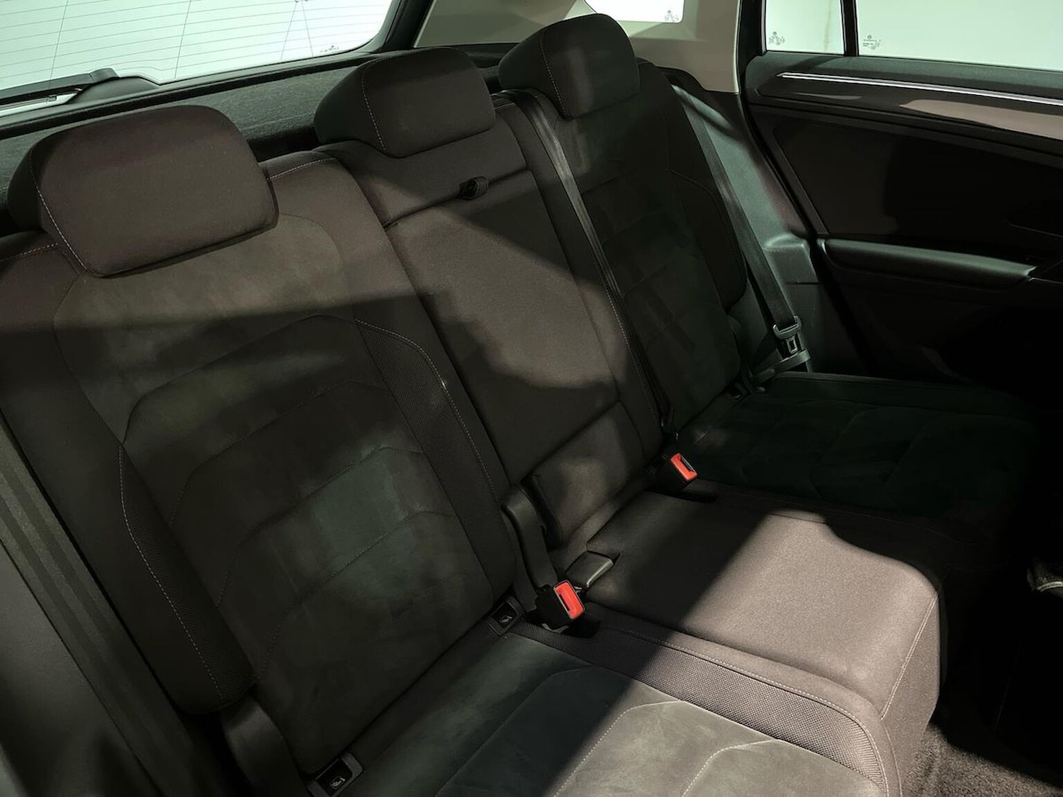 Used Volkswagen Tiguan 2018 for sale - 76969990: Photo 16