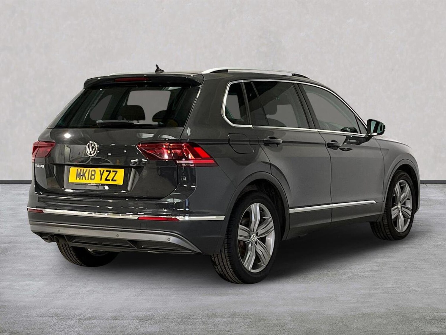 Used Volkswagen Tiguan 2018 for sale - 76969990: Photo 18