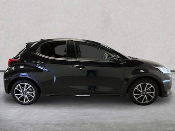 Used Toyota Yaris 2023 for sale - 76293013: Photo