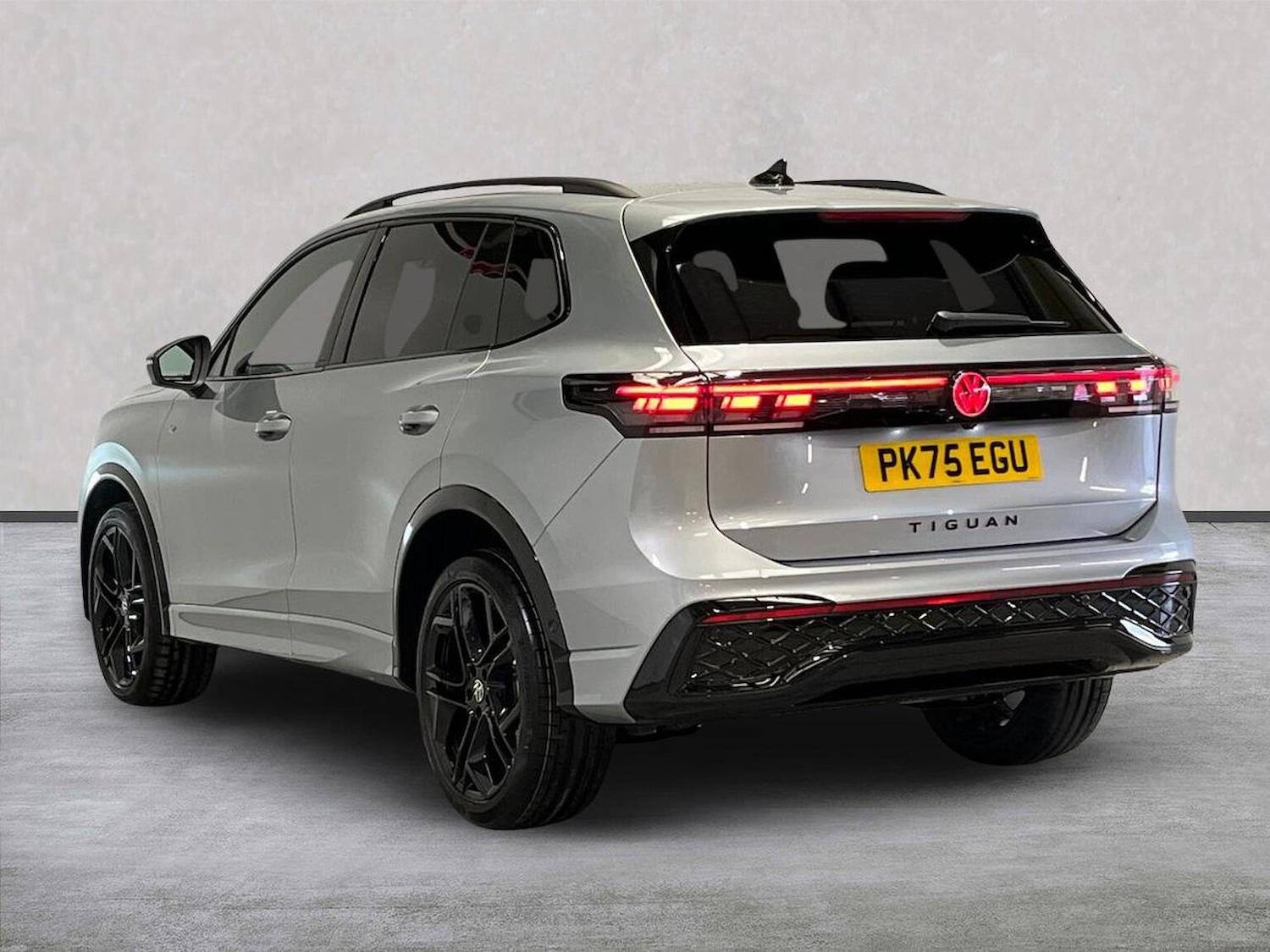 Used Volkswagen Tiguan 2026 for sale - 77888619: Photo 2