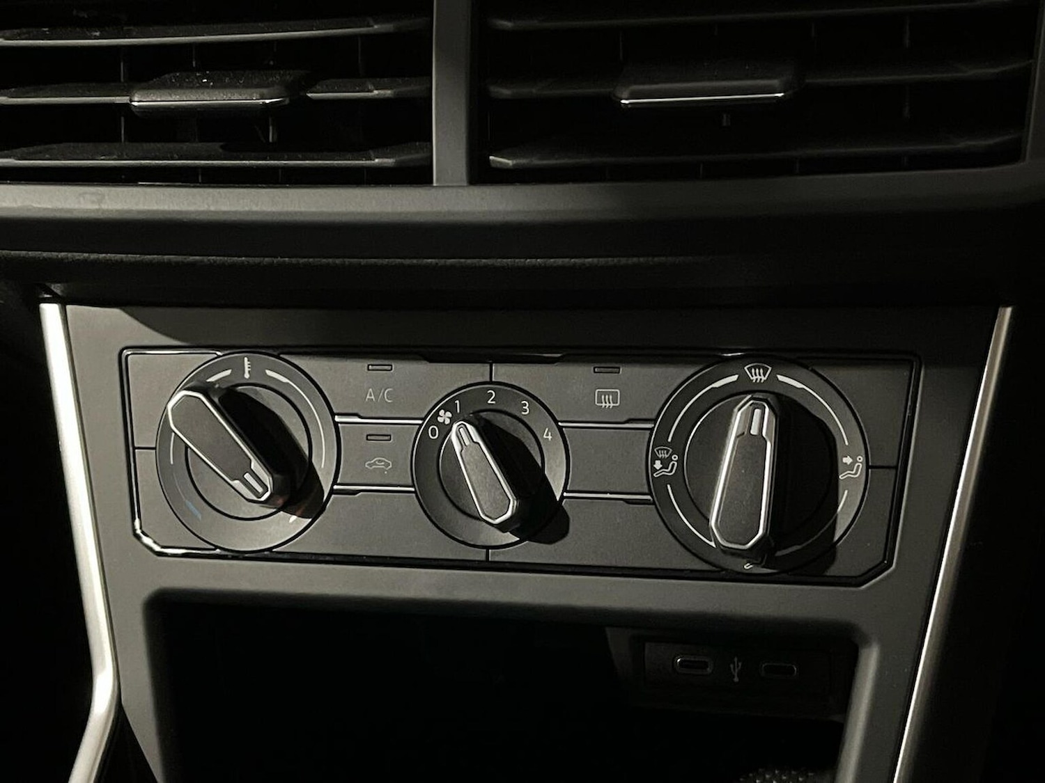 Used Volkswagen Polo 2022 for sale - 76706427: Photo 12