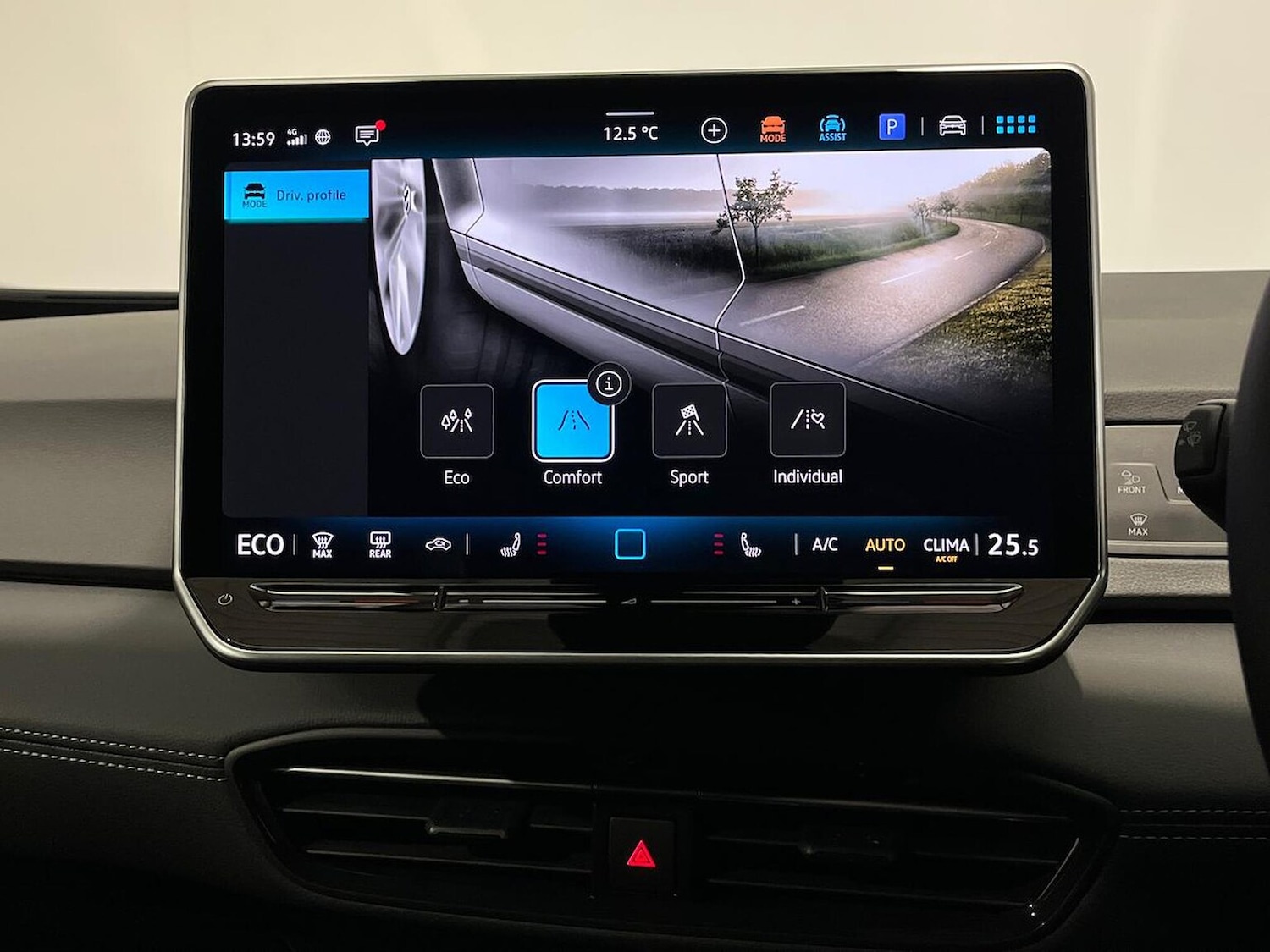 Used Volkswagen ID.3 2025 for sale - 77830507: Photo 32