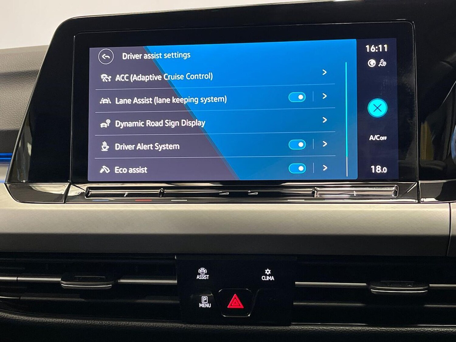 Used Volkswagen Golf 2023 for sale - 78195872: Photo 32