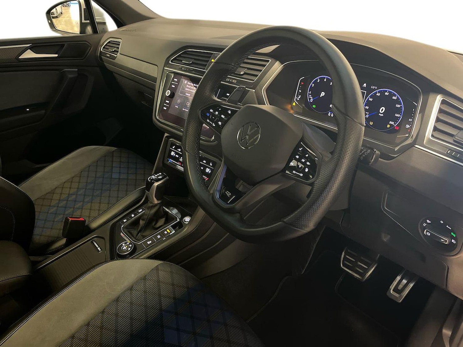 Used Volkswagen Tiguan 2021 for sale - 76628200: Photo 15