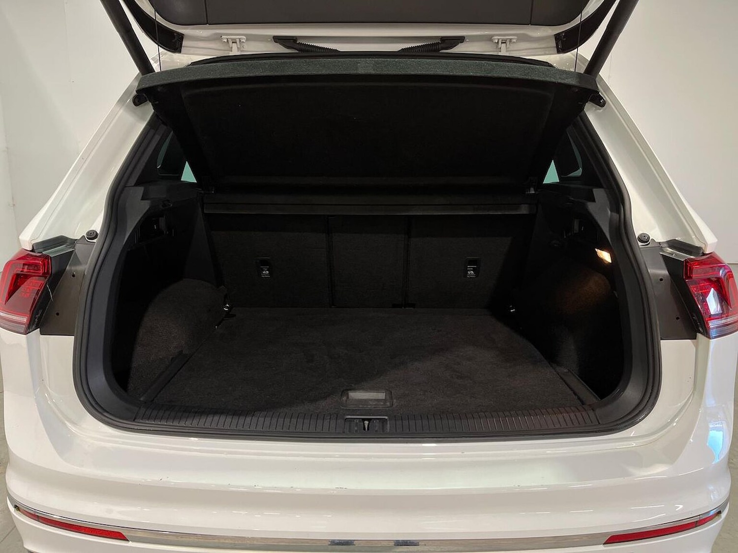 Used Volkswagen Tiguan 2017 for sale - 76725925: Photo 17