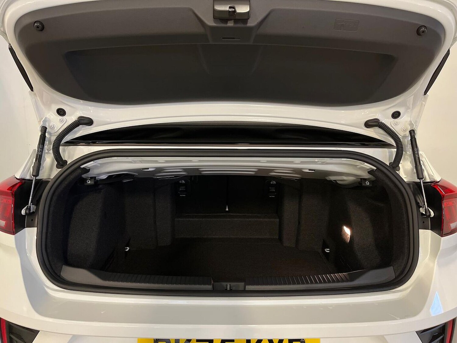 Used Volkswagen T-Roc 2025 for sale - 76288591: Photo 17