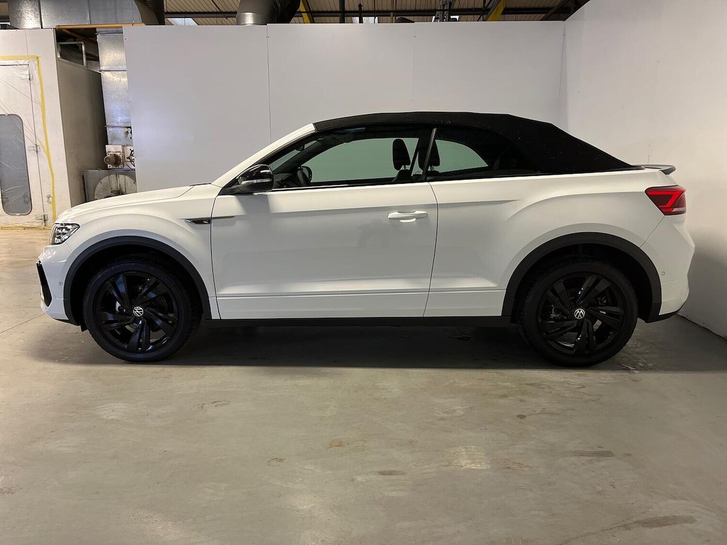 Used Volkswagen T-Roc 2025 for sale - 76288591: Photo 40