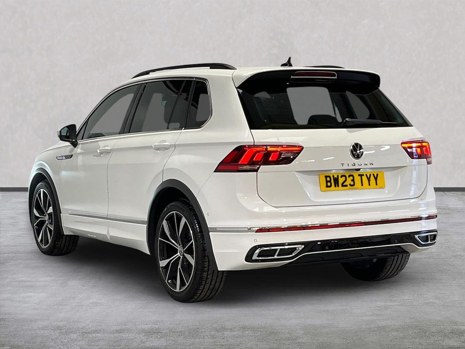 Used Volkswagen Tiguan 2023 for sale - 78195764: Photo 2