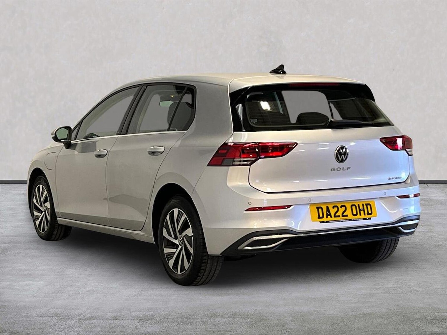 Used Volkswagen Golf 2022 for sale - 76643564: Photo 2