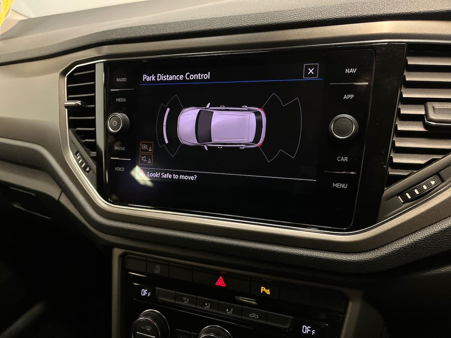 Used Volkswagen T-Roc 2020 for sale - 76518608: Photo 11