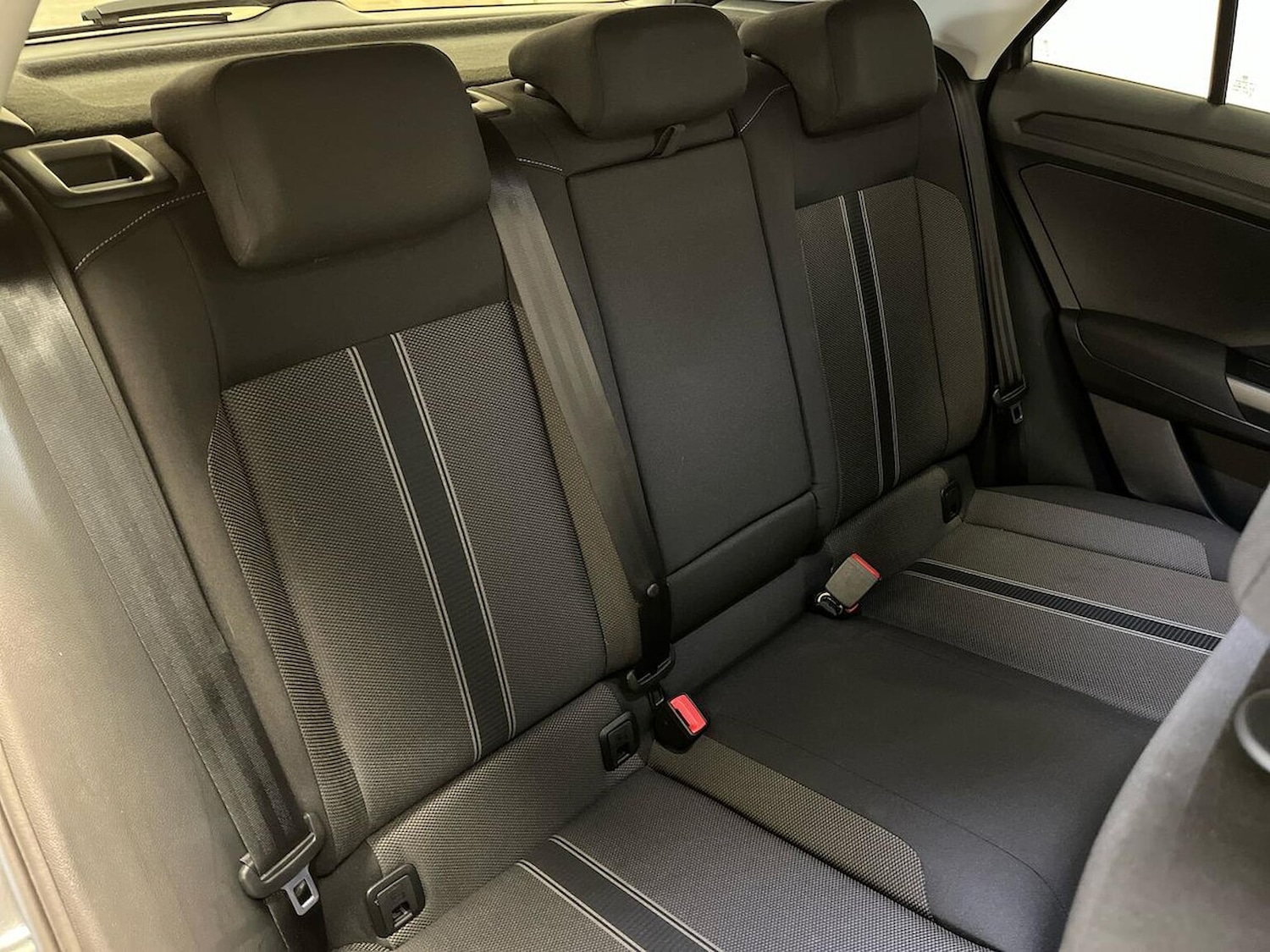 Used Volkswagen T-Roc 2020 for sale - 76518608: Photo 16