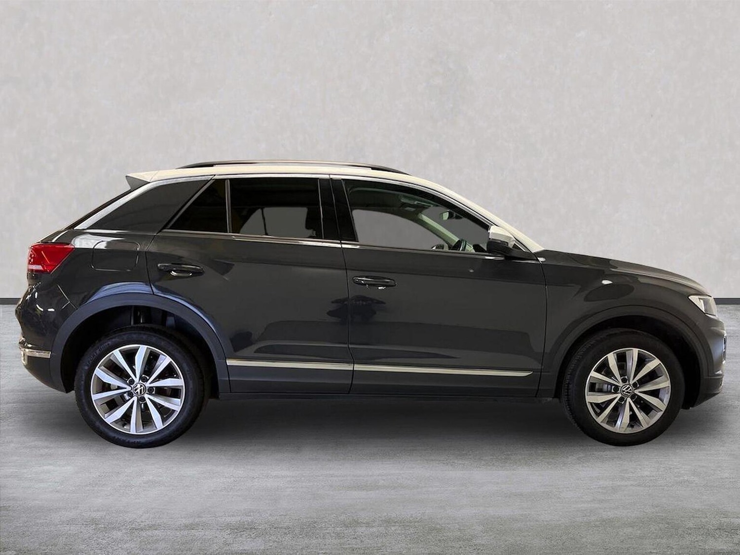 Used Volkswagen T-Roc 2020 for sale - 76518608: Photo 3