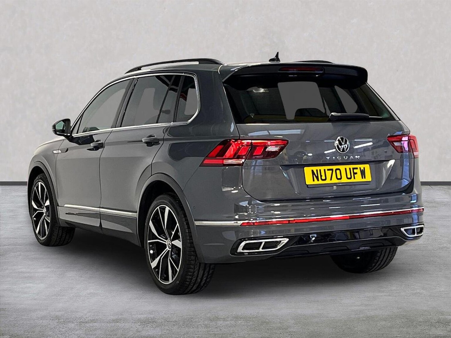 Used Volkswagen Tiguan 2020 for sale - 76300736: Photo 2