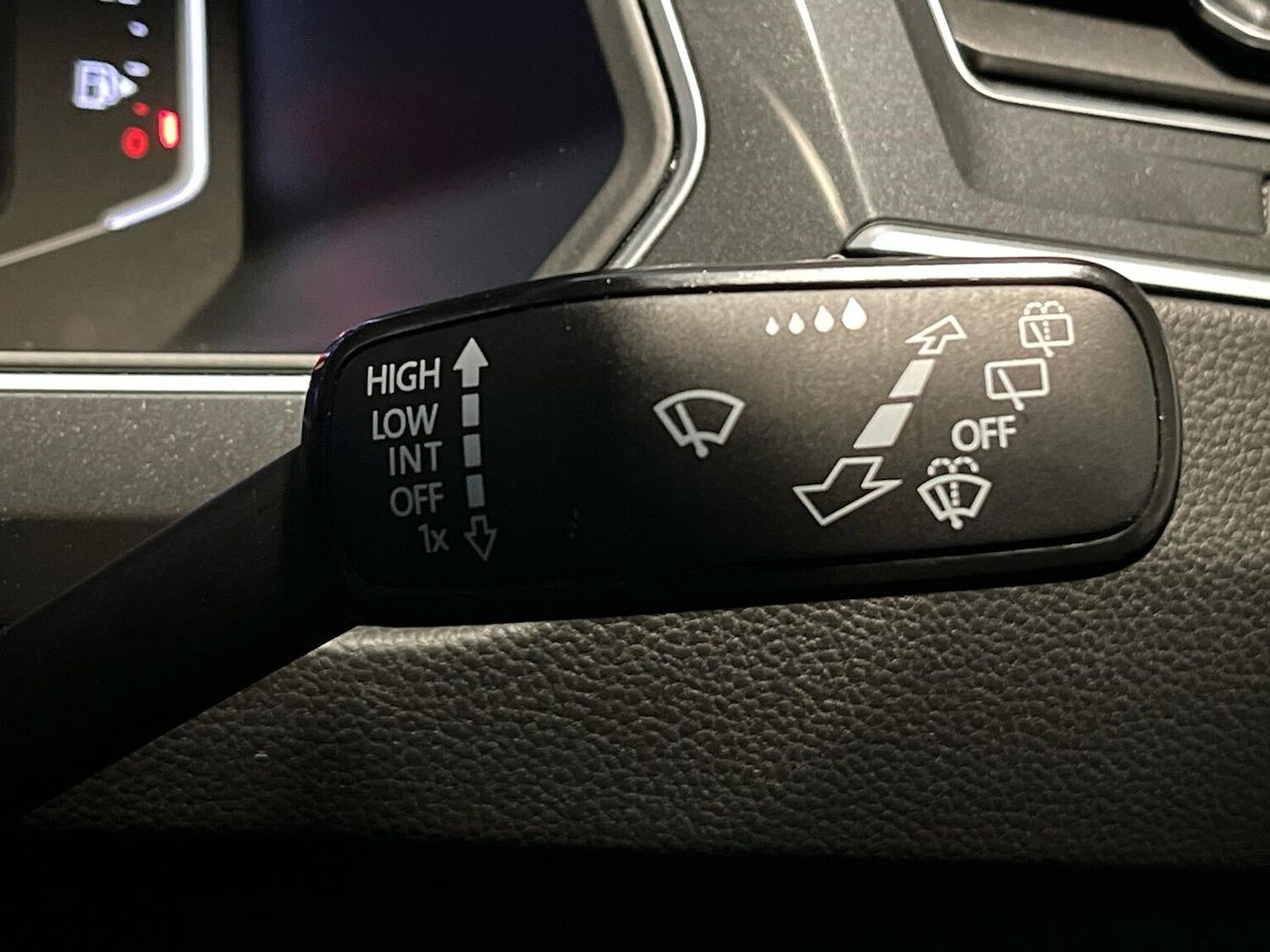 Used Volkswagen Tiguan 2020 for sale - 76300736: Photo 28