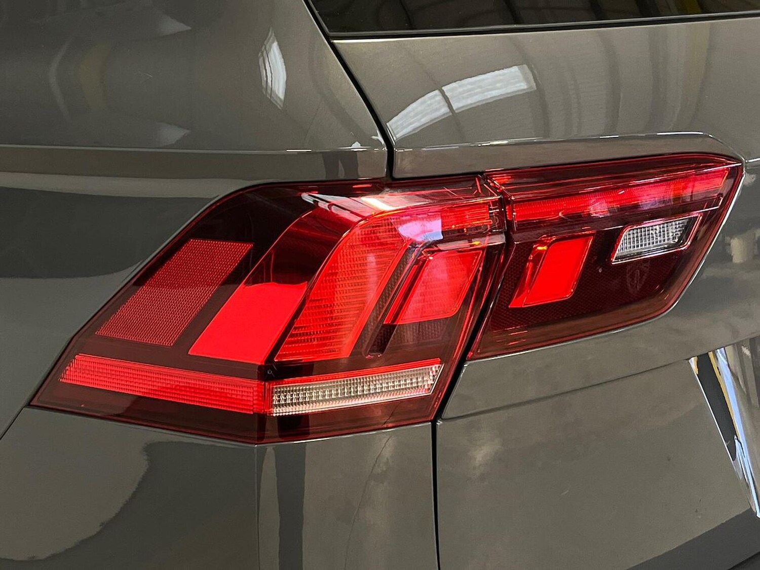 Used Volkswagen Tiguan 2020 for sale - 76300736: Photo 36