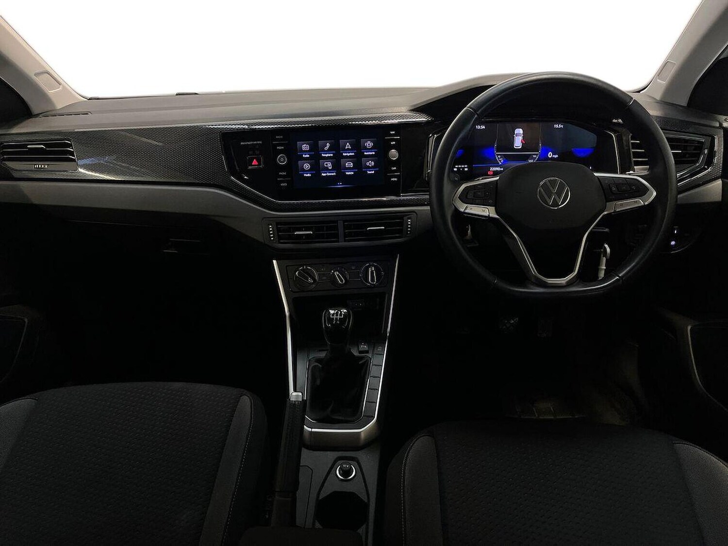 Used Volkswagen Polo 2022 for sale - 76490505: Photo 8