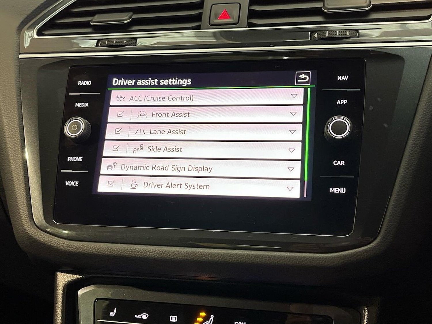 Used Volkswagen Tiguan 2021 for sale - 76791832: Photo 32