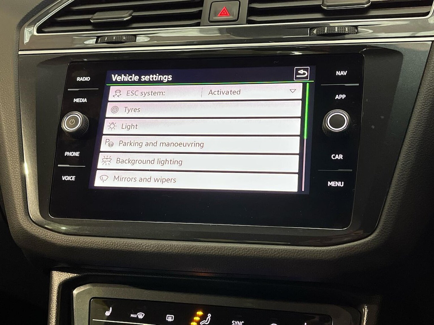 Used Volkswagen Tiguan 2021 for sale - 76791832: Photo 38