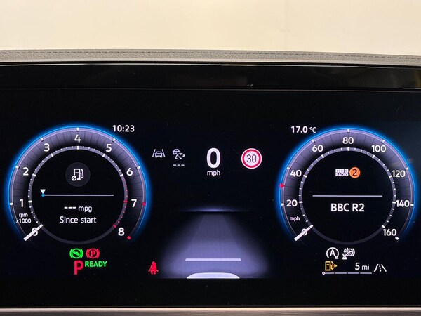 Used Volkswagen Passat 2025 for sale - 76288575: Photo 10