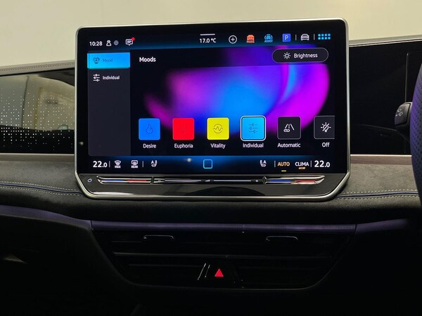 Used Volkswagen Passat 2025 for sale - 76288575: Photo 25