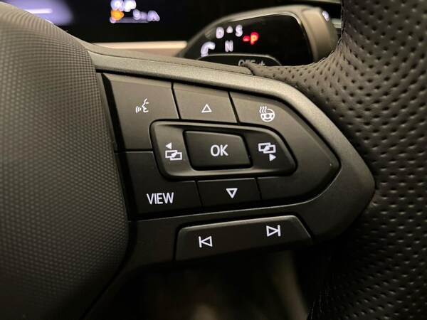 Used Volkswagen Passat 2025 for sale - 76288575: Photo 26