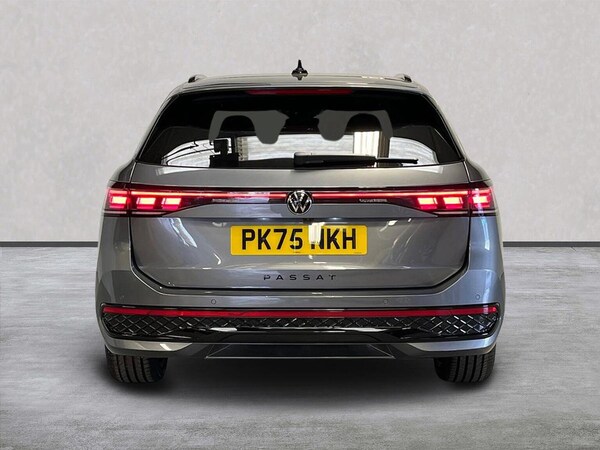 Used Volkswagen Passat 2025 for sale - 76288575: Photo 4