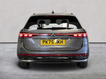 Used Volkswagen Passat 2025 for sale - 76288575: Photo 4