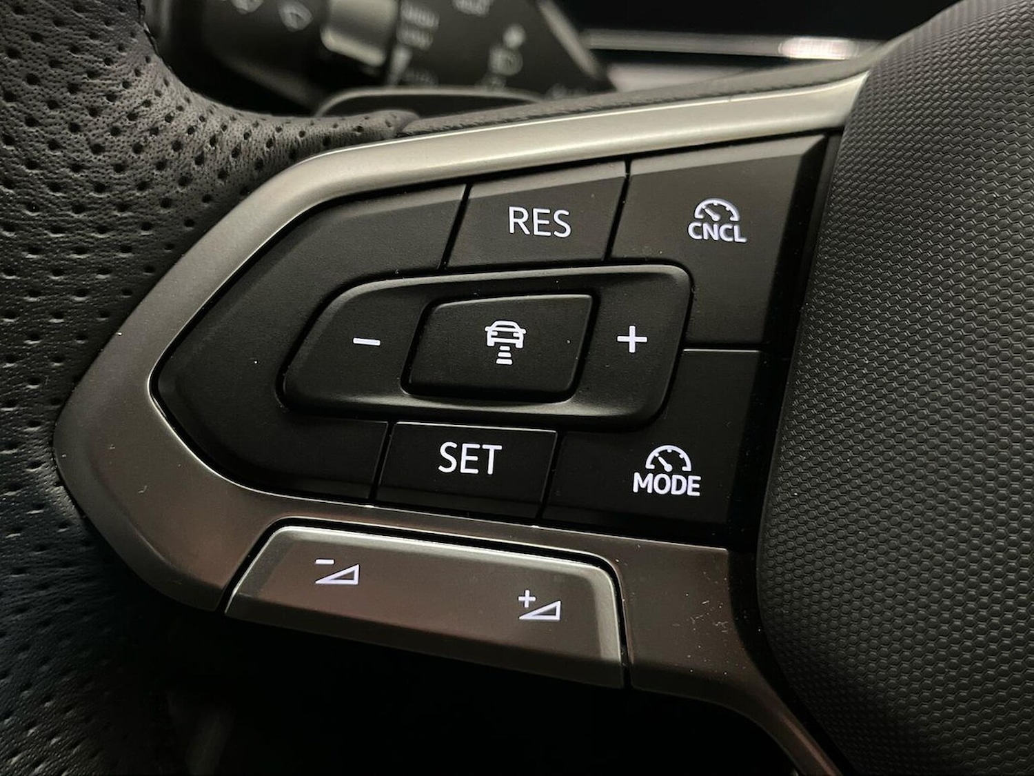 Used Volkswagen Tiguan 2025 for sale - 78195894: Photo 27