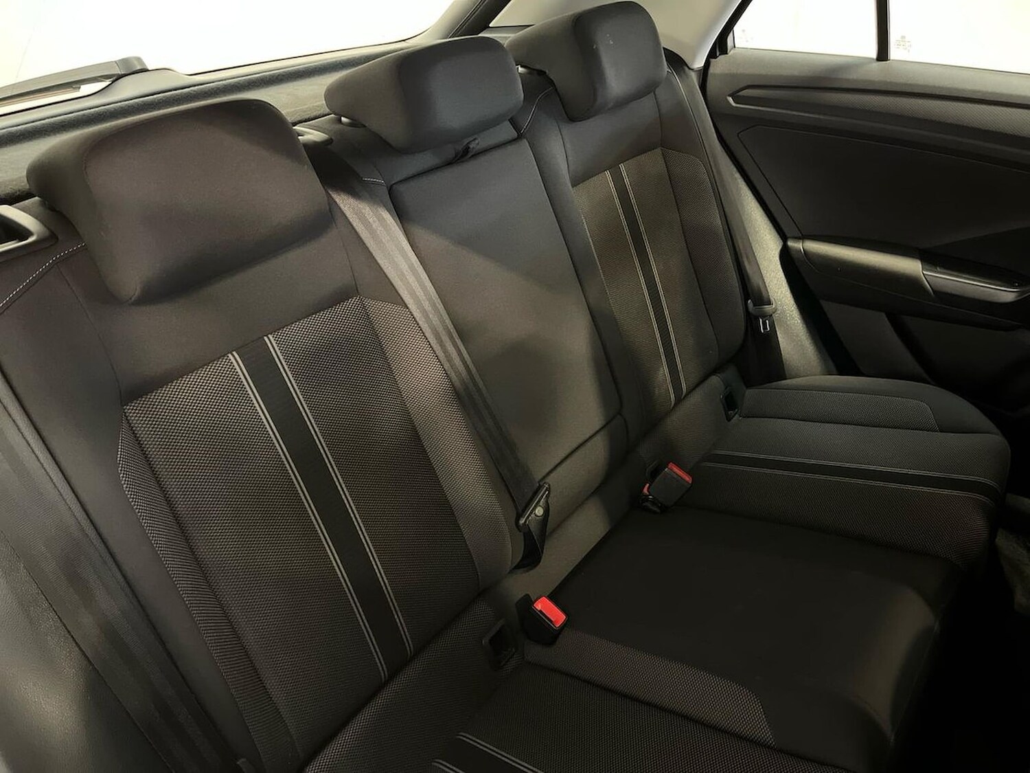 Used Volkswagen T-Roc 2020 for sale - 76157129: Photo 16