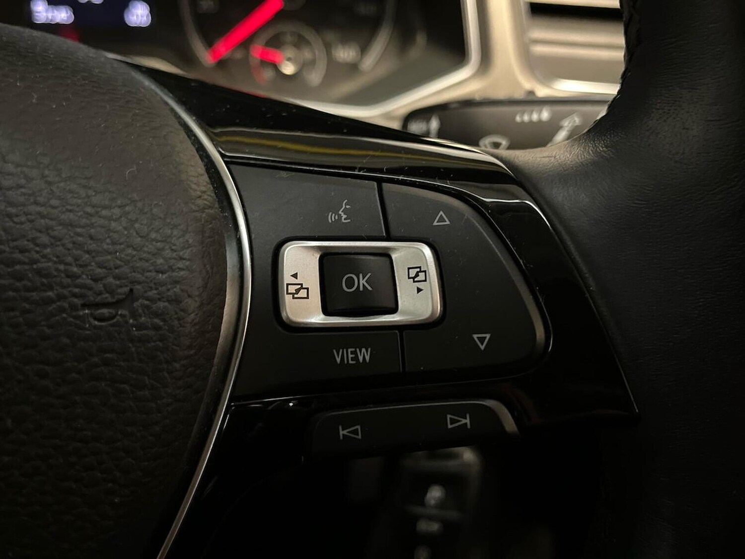Used Volkswagen T-Roc 2020 for sale - 76157129: Photo 26