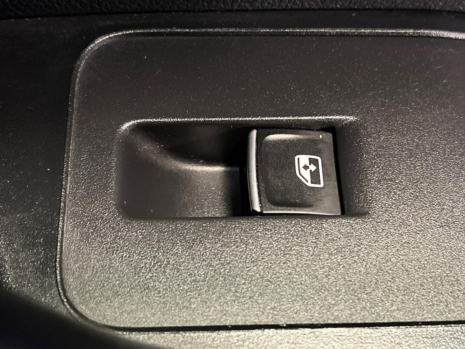 Used Volkswagen T-Roc 2020 for sale - 76157129: Photo 40