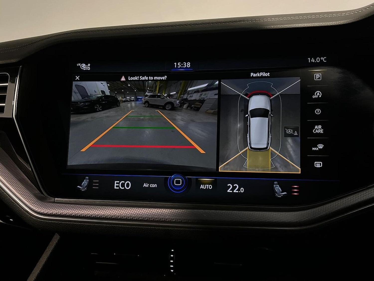 Used Volkswagen Touareg 2022 for sale - 77056894: Photo 25