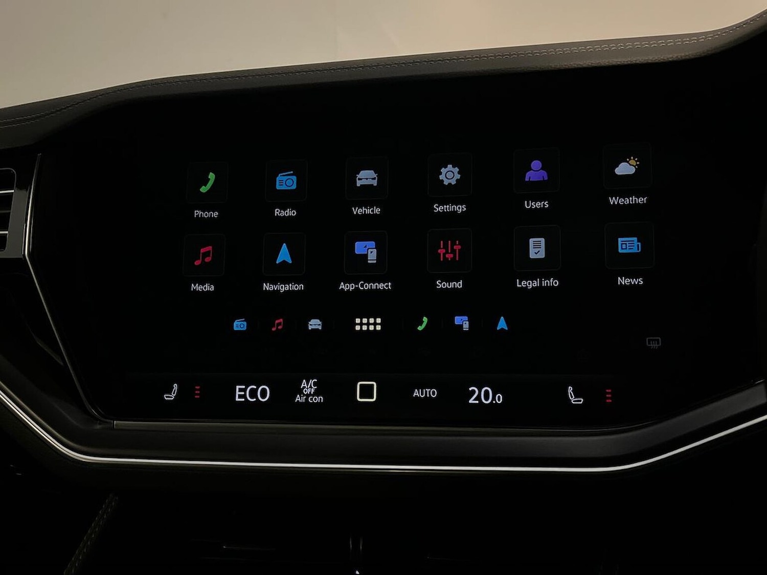 Used Volkswagen Touareg 2025 for sale - 76650150: Photo 11